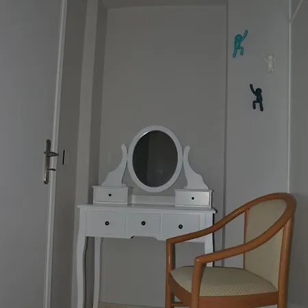 Appartement Neighborhood *